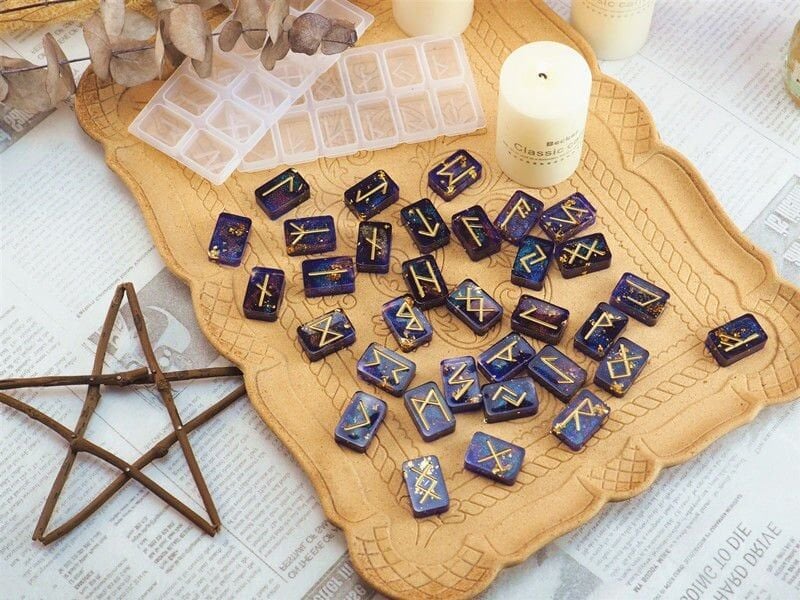 Epoksi Rune Enerji Taşları Kalıbı